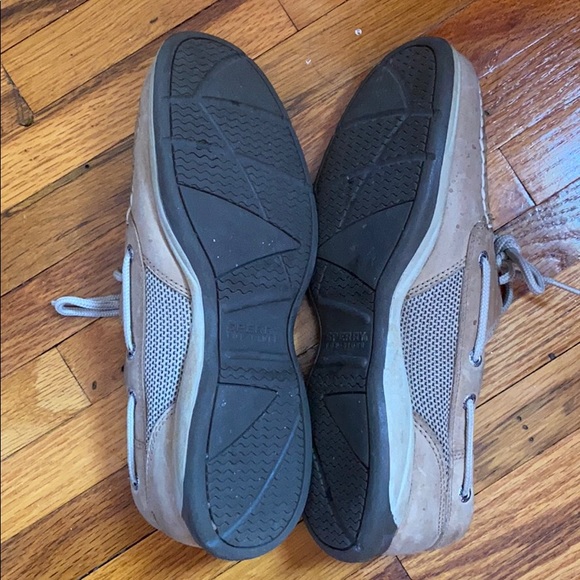 Women’s Sperry Boat Shoes - Picture 4 of 5